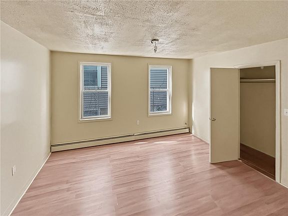 3rd image of 140 Cleveland St