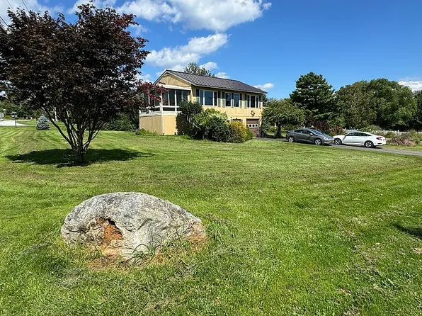 1 Chase Ln, South Hero, VT 05486