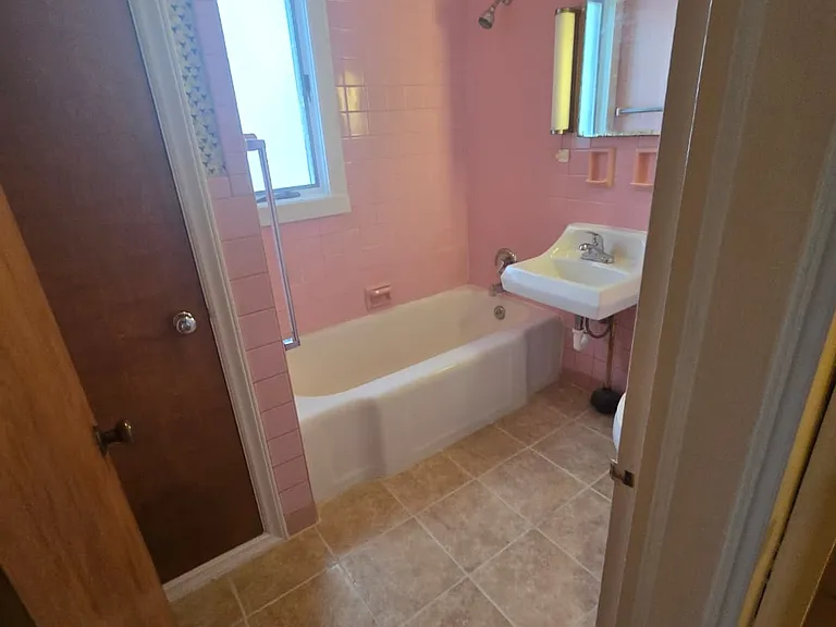 2909 Lincoln Way W #B — Photo 9