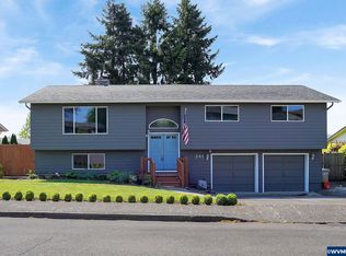 241 NE Gerlinger Ln, Dallas, OR 97338