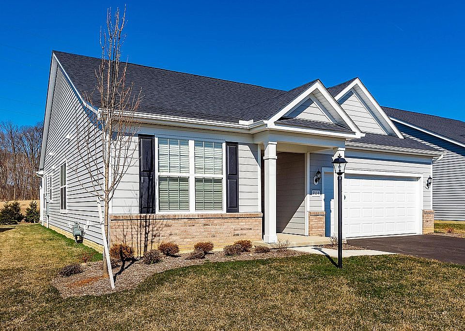 1st image of 904 Zeller Circle