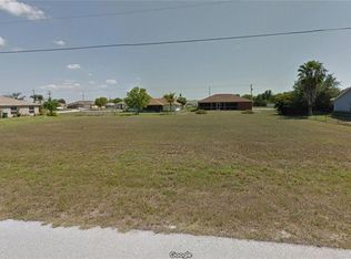 406 SE 6th Ter, Cape Coral, FL 33990