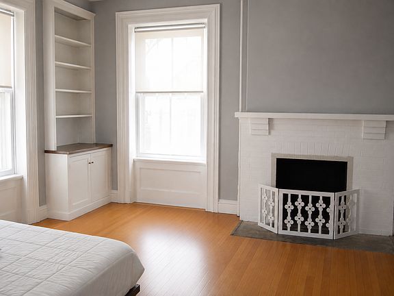 4th image of 217 S Union St APT 6