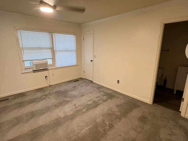 2208 Montreat Dr — Photo 8