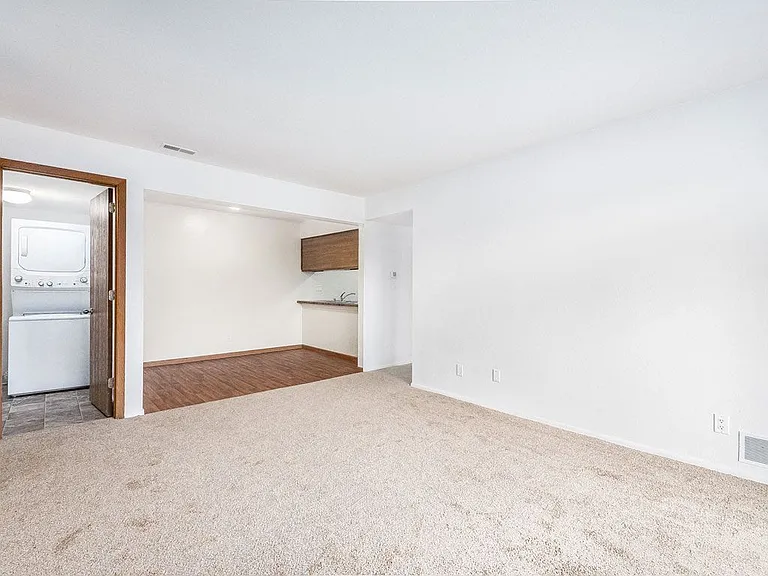 Tanglewood Apartments — Photo 68