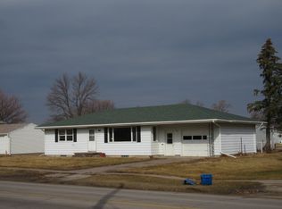 303 Lombard St, Clarence, IA 52216