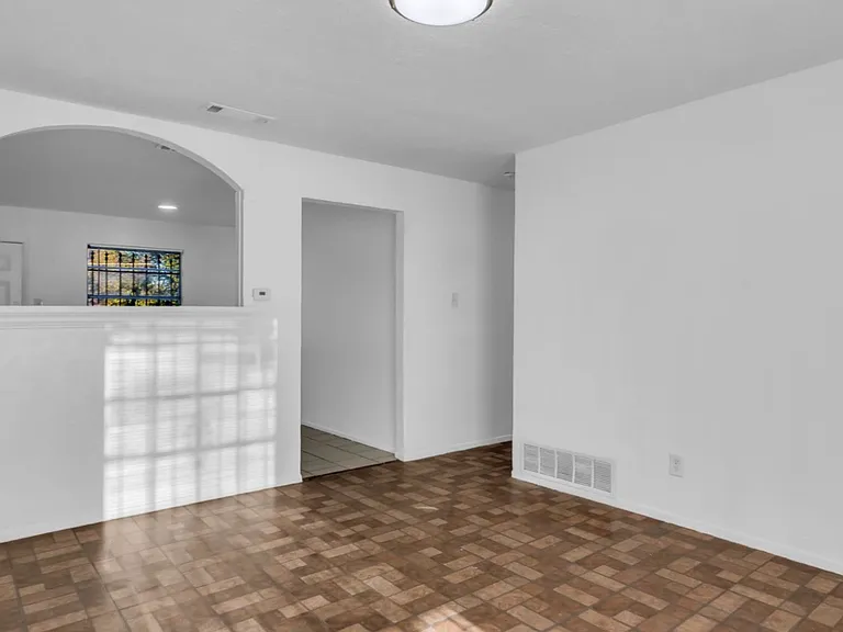 6490 Tumbling Creek Trl — Photo 5