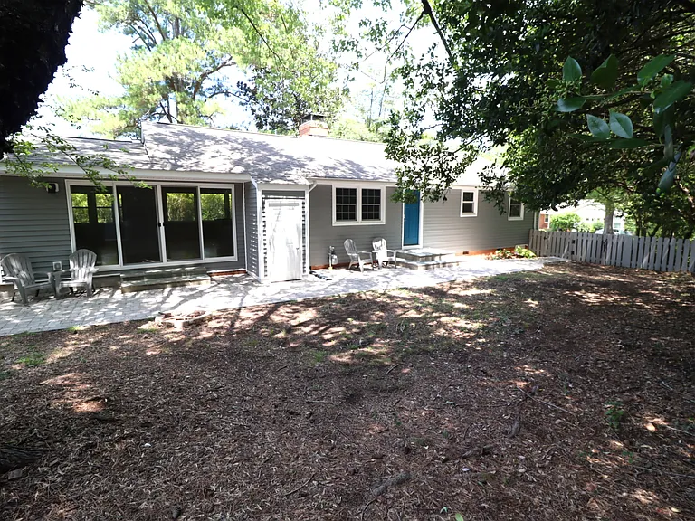 1009 Dogwood Ln — Photo 42