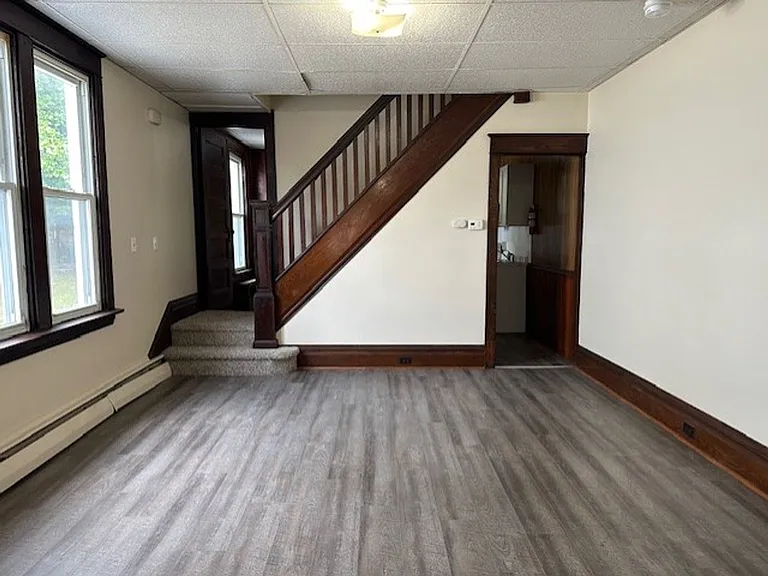 154 E Conestoga St — Photo 2