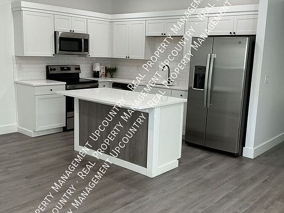 3rd image of 4050 Parris Bridge Rd