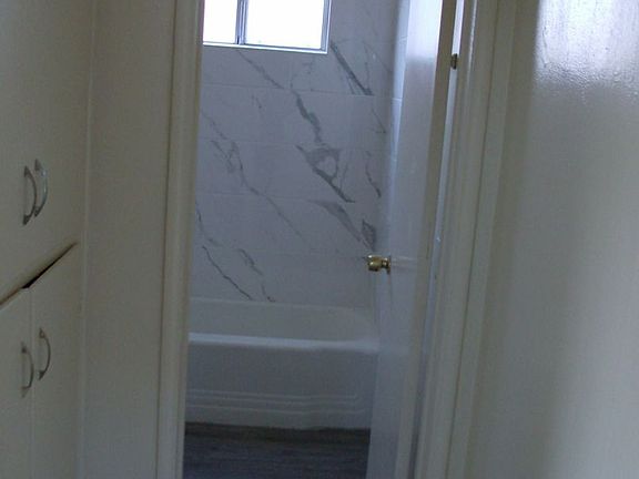 4th image of 501-505 N D St #505D