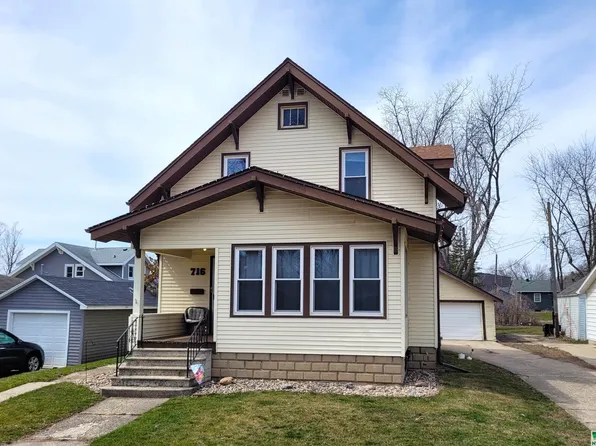 716 8th Ave, Sheldon, IA 51201