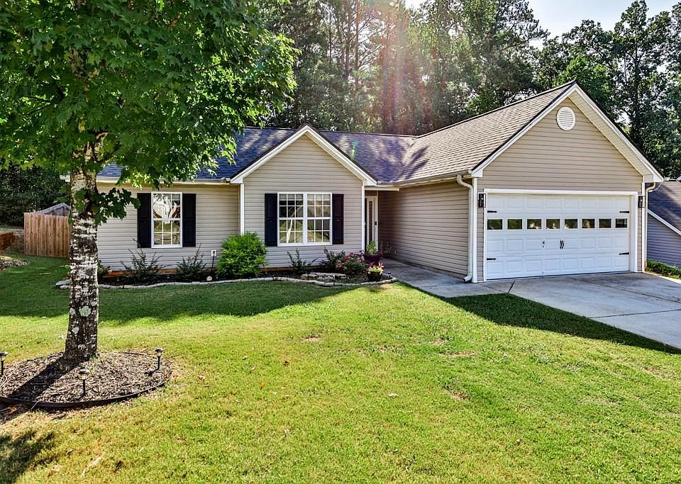 1st image of 194 Amelia Garden Way
