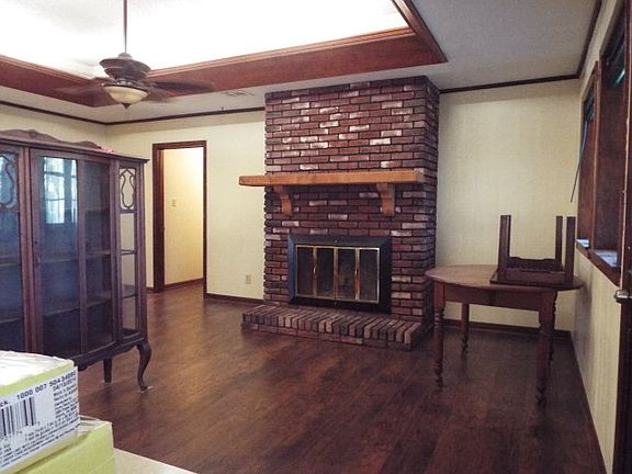 4th image of 3009 Carrol Dr