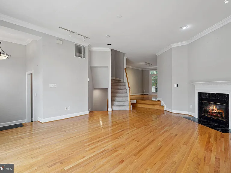 8544 Westown Way — Photo 4