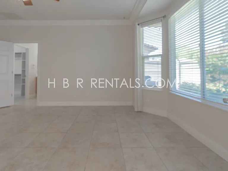 2514 Bellchase Dr — Photo 12