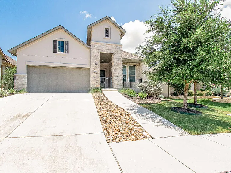 308 Saturnia Dr — Photo 1