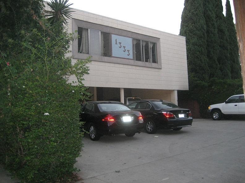 1st image of 1333 N Fuller Ave #14
