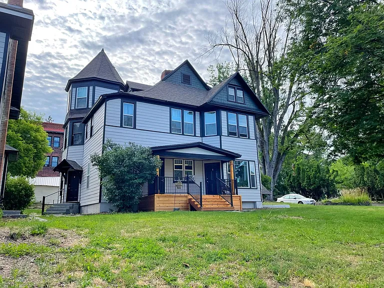 621 S Adams St — Photo 12