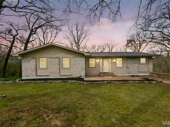 1530 1st St, Barnhart, MO 63012