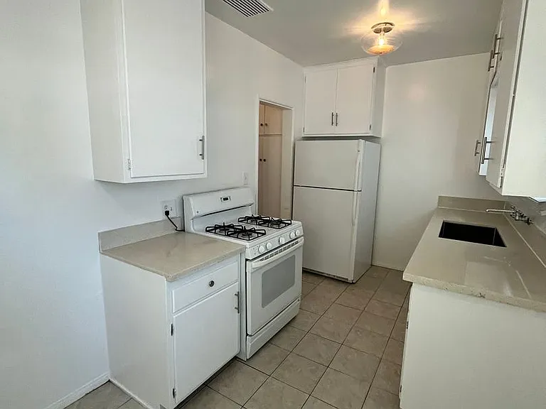 30 N Alboni Place 25 Bonito Ave — Photo 13