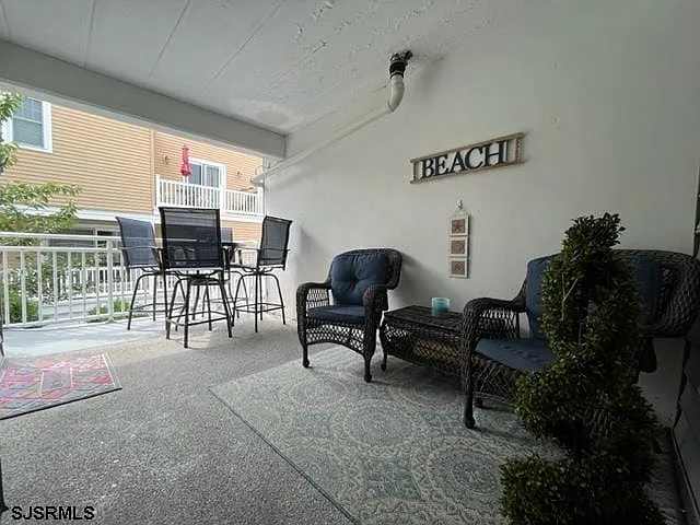 1 bed, 1.0 bath, $4,500 — Photo 3