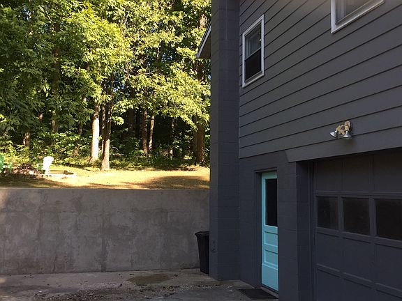 4th image of 6150 N Holly Dr