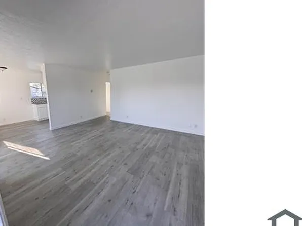 311 N Emerald Dr APT 5, Vista, CA 92083