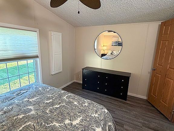 4th image of 108 Greenwood Ln
