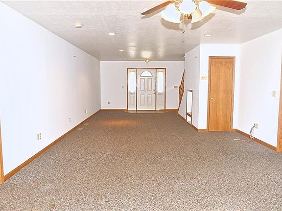 3rd image of 3604 Portage Point Blvd