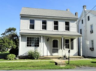 373 W Lexington Rd, Lititz, PA 17543