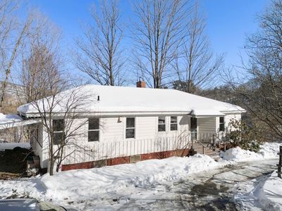15 West Street, Brattleboro, VT, 05301