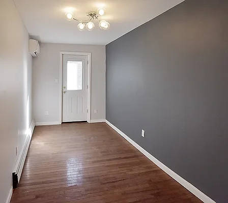 Rented by Bank Neary | media 11