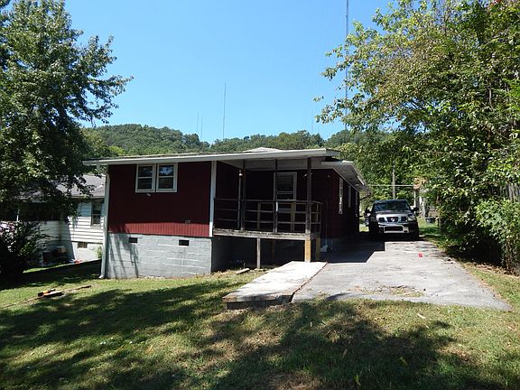 4th image of 460 Hiawassee Ave