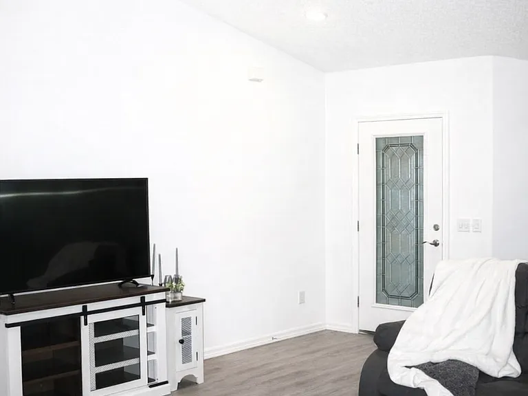 4202 E Garden St — Photo 15