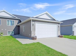 3420 17th St S, Moorhead, MN 56560
