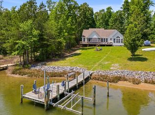 34 Gougher Point Rd, Heathsville, VA 22473