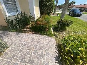 3 bed, 2.0 bath, 1812 sqft, $2,500 — Photo 2