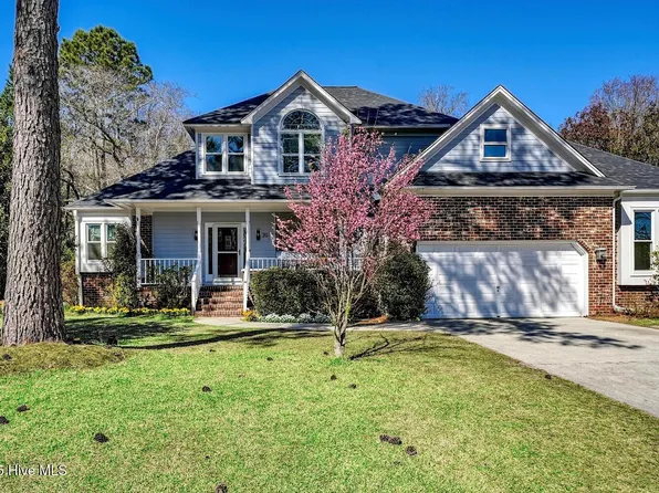 300 Snug Harbour Drive, Wilmington, NC 28405