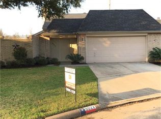 9022 Fairbloom Ln, Houston, TX 77040