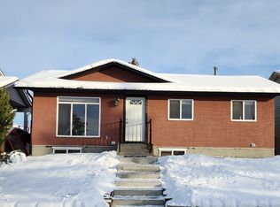 123 Castleridge Rd NE, Calgary, AB T3J1N8