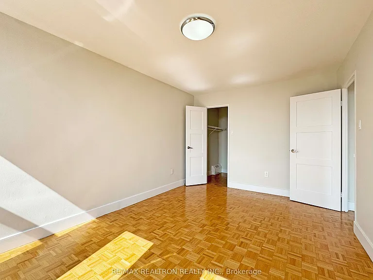 666 Spadina Ave #2503 — Photo 13