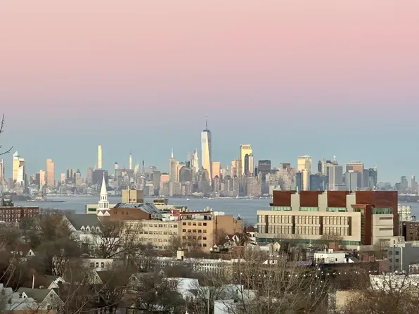 11 Bayview Place image 4 of 33