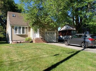 32 Prospect Ter, Tenafly, NJ 07670
