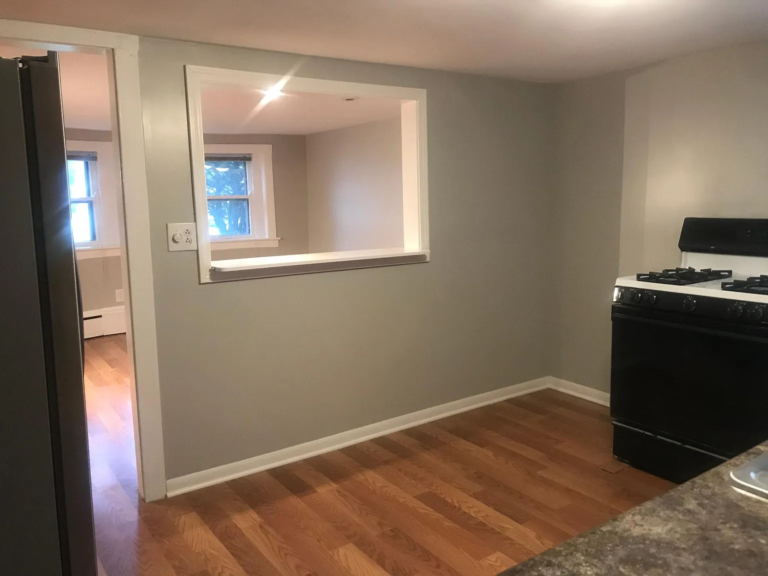 2448 Euclid Ave — Photo 2