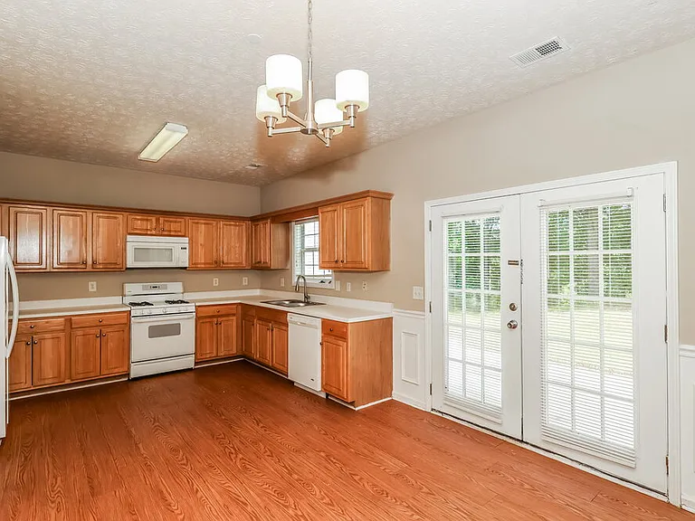426 Baldwin Ct — Photo 7