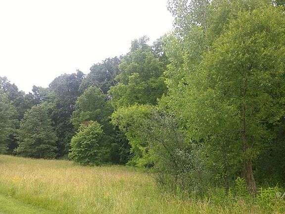 3rd image of 3705 Walden Trl