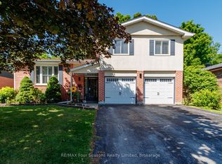 218 Datas Dr, Clearview, ON L0M1S0