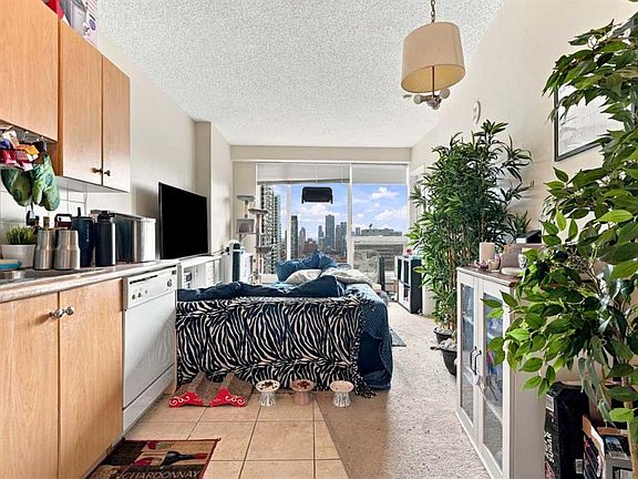 2nd image of 1053 E 10th St SW #2014