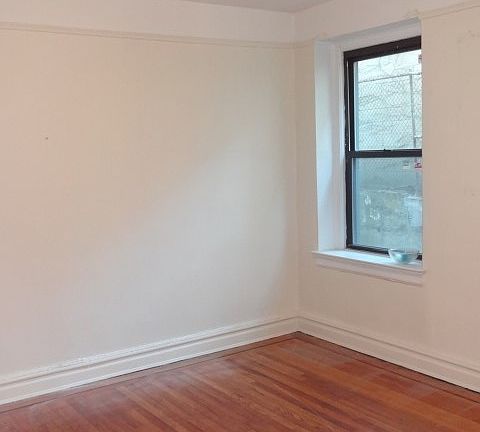 3rd image of 3279 30th St APT 1B